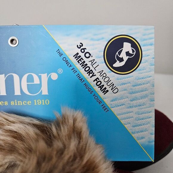 NWT Isotoner Signature 360 All Around Foam Fur Booties Women’s 6.5-7 Burgundy - Picture 3 of 7